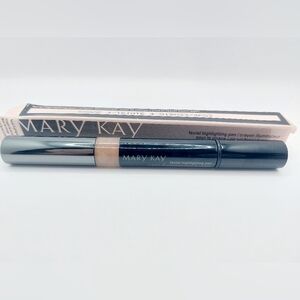 Mary Kay Facial Highlighting Pen Illuminator Highlighter Shade 4